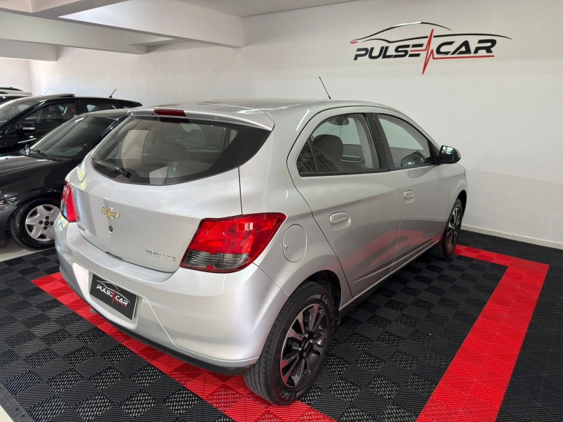 ONIX 1.4 MPFI LTZ 8V FLEX 4P MANUAL - 2013 - CAXIAS DO SUL