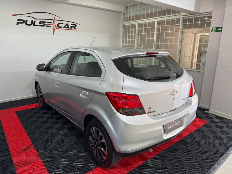 ONIX 1.4 MPFI LTZ 8V FLEX 4P MANUAL - 2013 - CAXIAS DO SUL