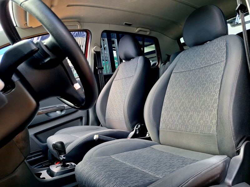 FOX 1.6 MI 8V FLEX 4P AUTOMATIZADO - 2014 - CAXIAS DO SUL