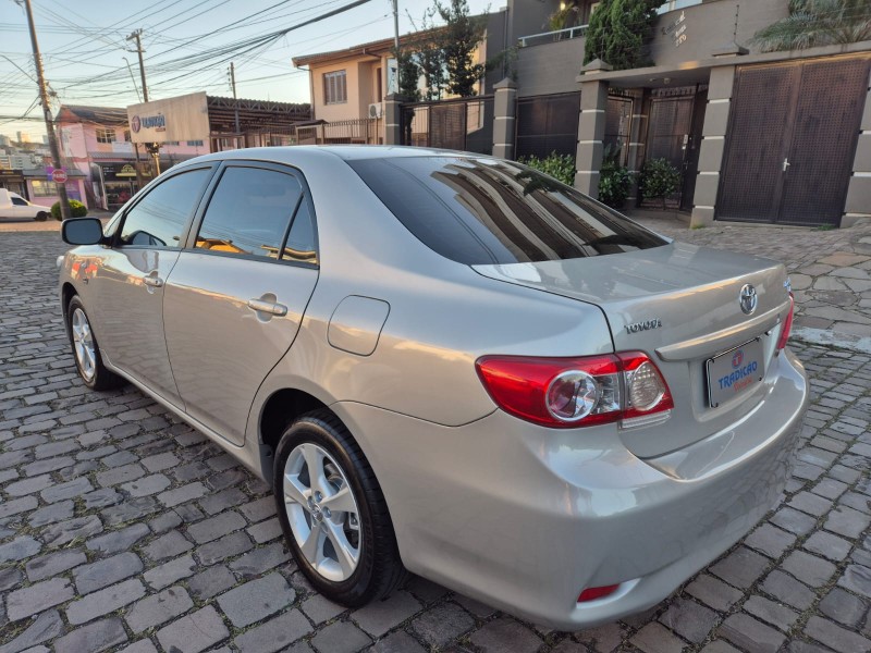 COROLLA 1.8 GLI 16V FLEX 4P AUTOMÁTICO - 2013 - CAXIAS DO SUL