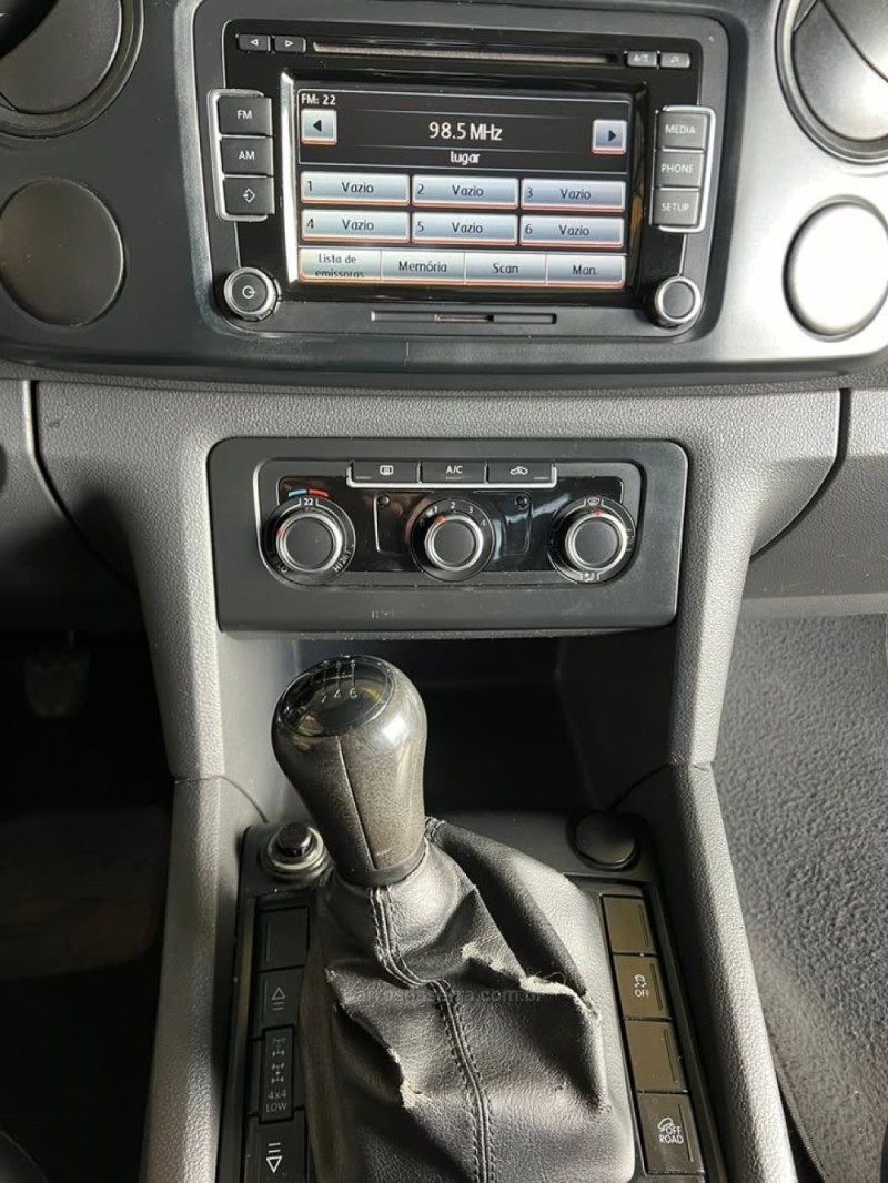 AMAROK 2.0 TRENDLINE 4X4 CD 16V TURBO INTERCOOLER DIESEL 4P MANUAL - 2013 - CAXIAS DO SUL