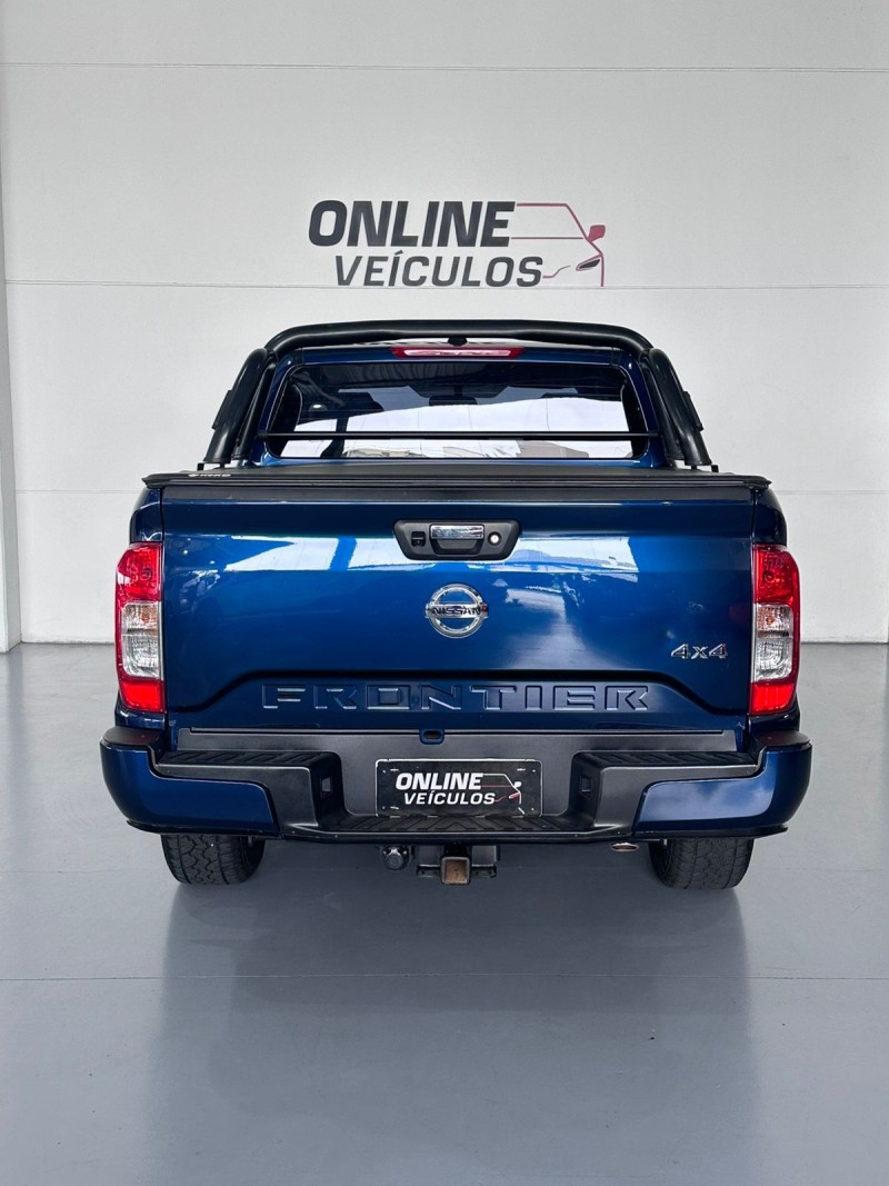 FRONTIER 2.3 ATTACK 4X4 CD BI-TURBO DIESEL 4P AUTOMÁTICO - 2023 - FARROUPILHA