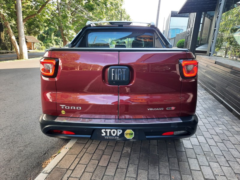 TORO 2.0 16V TURBO DIESEL VOLCANO AT9 4X4 AUTOMÁTICO - 2017 - DOIS IRMãOS