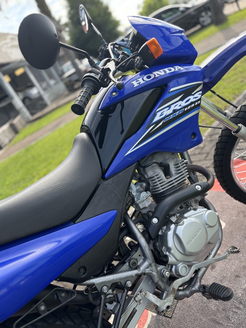 NXR 125 BROS ES - 2005 - FELIZ