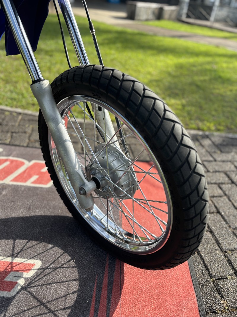 NXR 125 BROS ES - 2005 - FELIZ