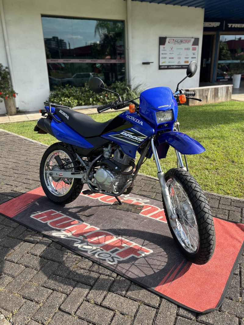 NXR 125 BROS ES - 2005 - FELIZ