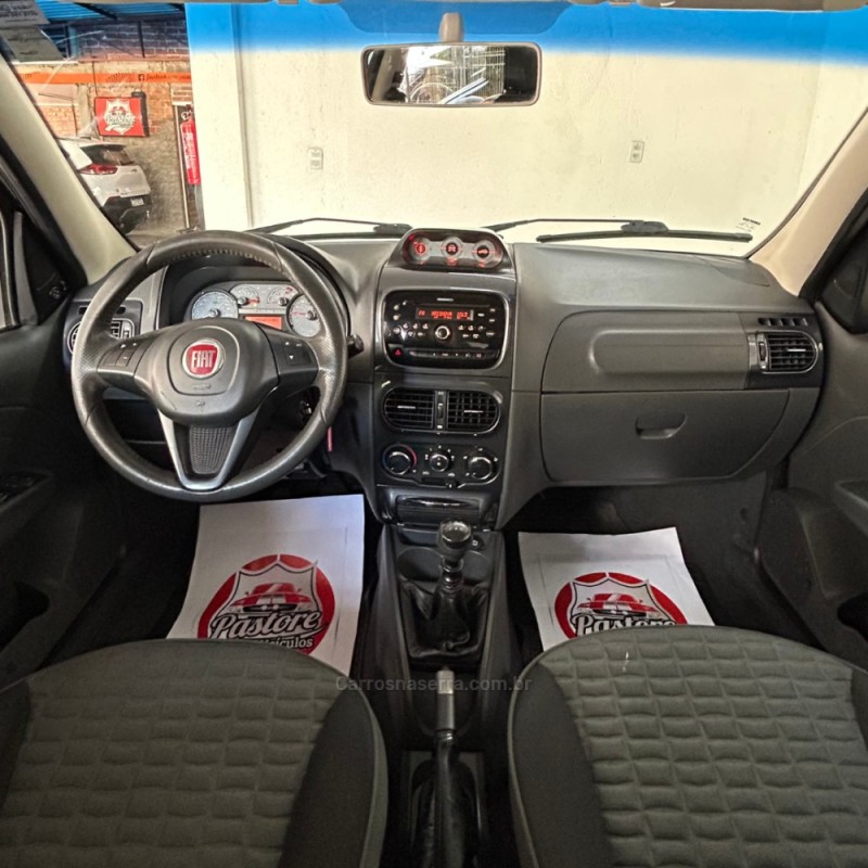 PALIO 1.8 MPI ADVENTURE WEEKEND 16V FLEX 4P MANUAL - 2013 - VACARIA