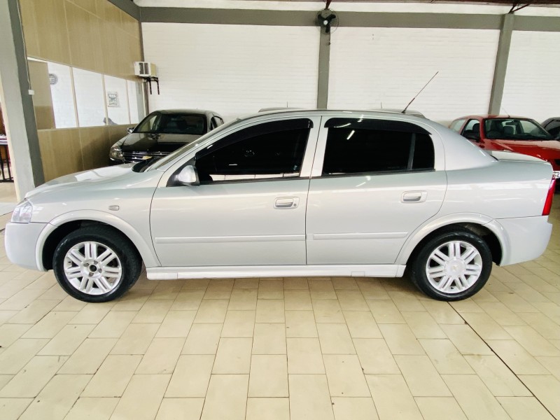 ASTRA 2.0 MPFI CD SEDAN 8V GASOLINA 4P MANUAL - 2003 - CAXIAS DO SUL