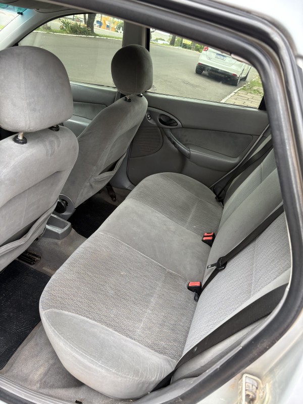 FOCUS 2.0 FC 16V GASOLINA 4P MANUAL - 2002 - FARROUPILHA