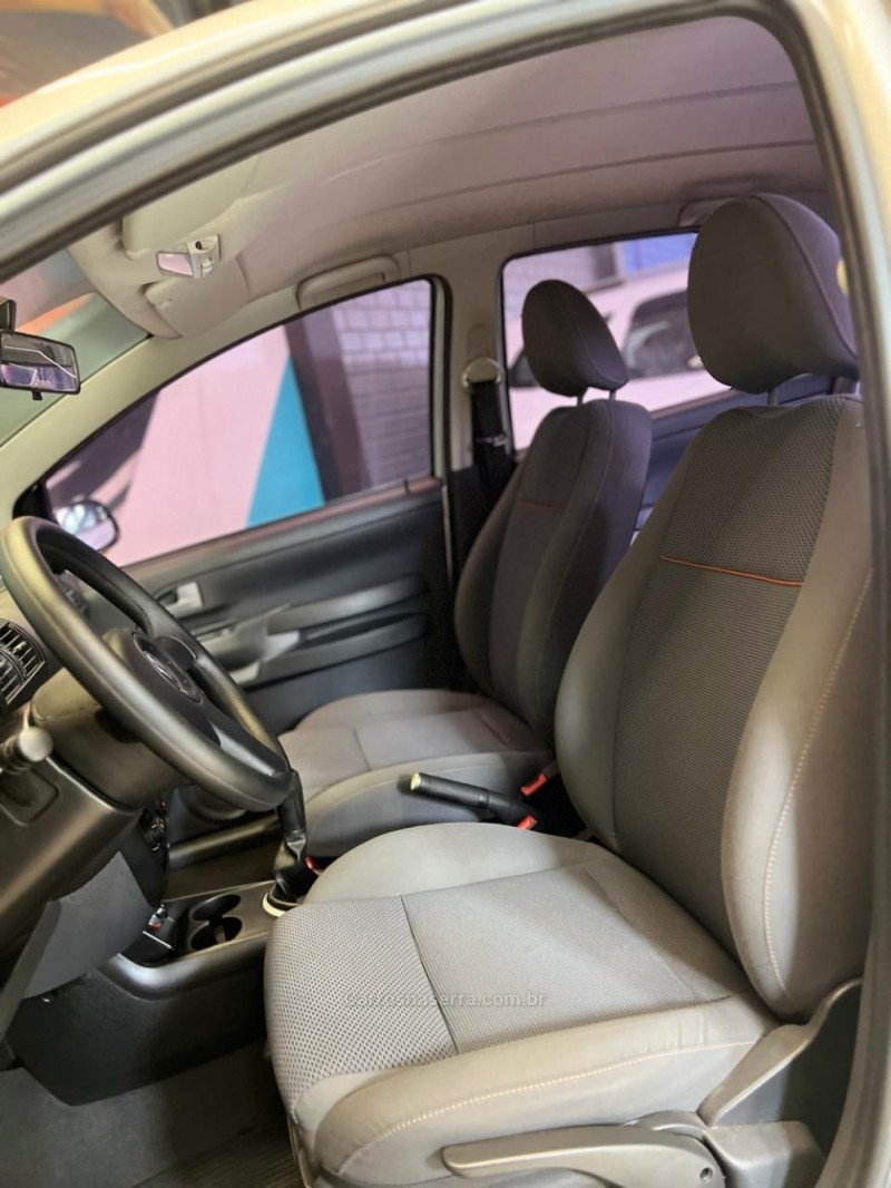 FOX 1.0 MI 8V FLEX 4P MANUAL - 2010 - NOVO HAMBURGO