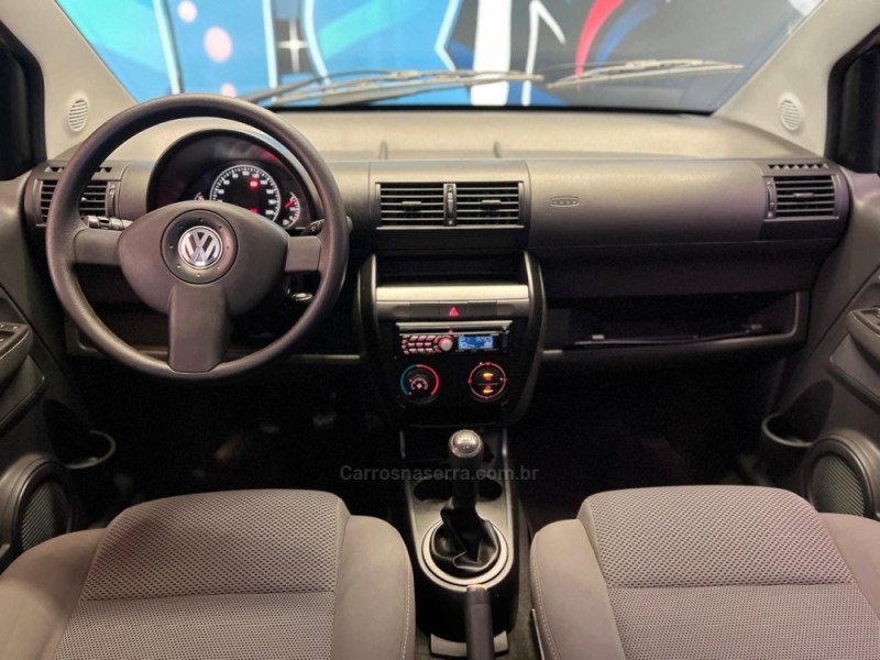 FOX 1.0 MI 8V FLEX 4P MANUAL - 2010 - NOVO HAMBURGO