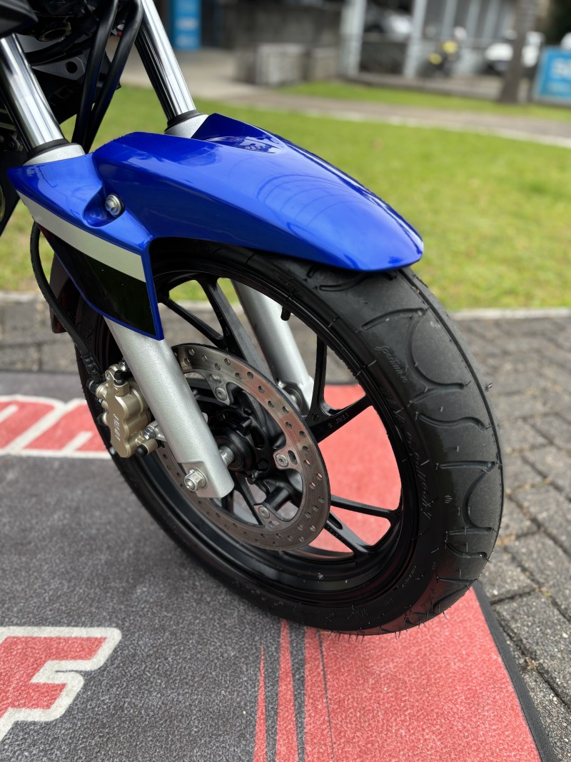 CB 250F TWISTER CBS - 2021 - FELIZ