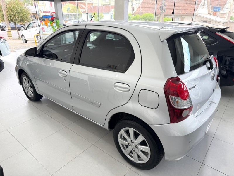 ETIOS 1.5 X PLUS 16V FLEX 4P AUTOMÁTICO - 2020 - CAXIAS DO SUL