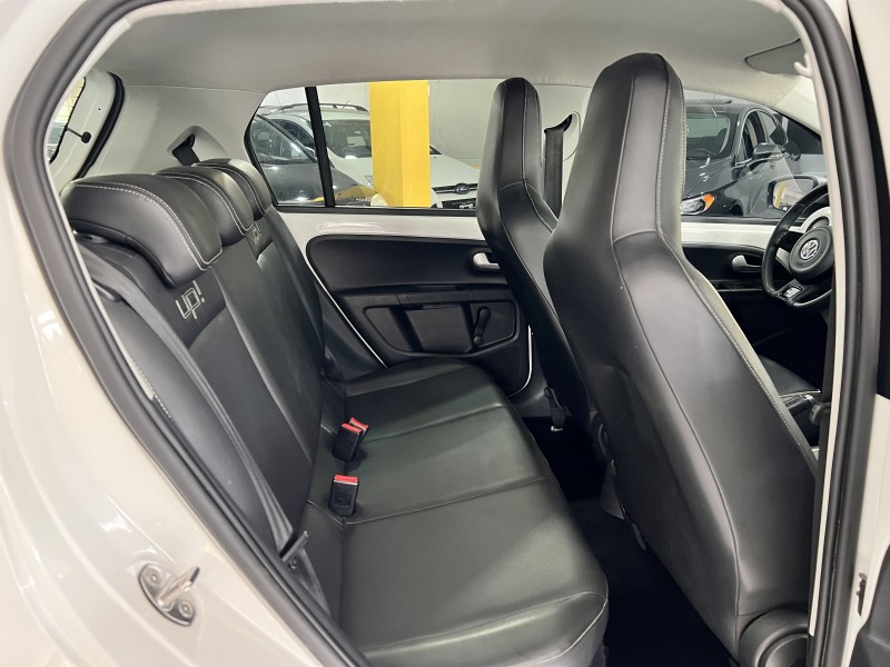 UP 1.0 MPI WHITE UP 12V FLEX 4P MANUAL - 2015 - CAXIAS DO SUL