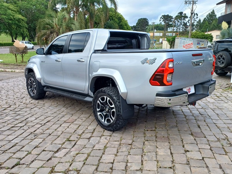 HILUX 2.8 SRX 4X4 CD 16V DIESEL 4P AUTOMÁTICO - 2025 - FLORES DA CUNHA