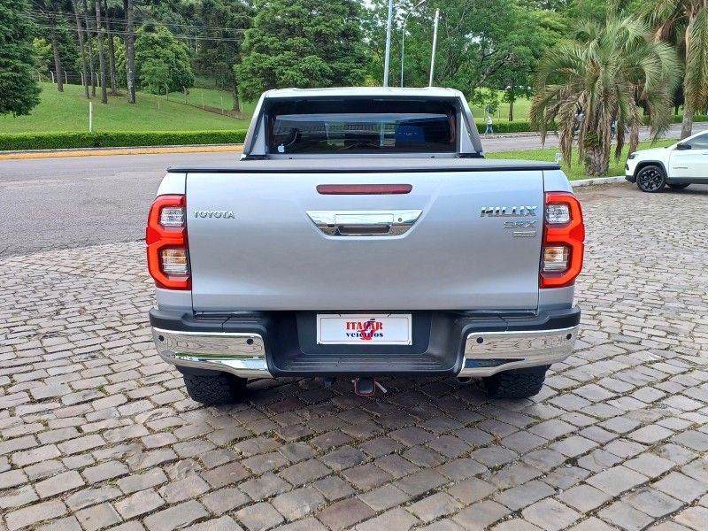 HILUX 2.8 SRX 4X4 CD 16V DIESEL 4P AUTOMÁTICO - 2025 - FLORES DA CUNHA