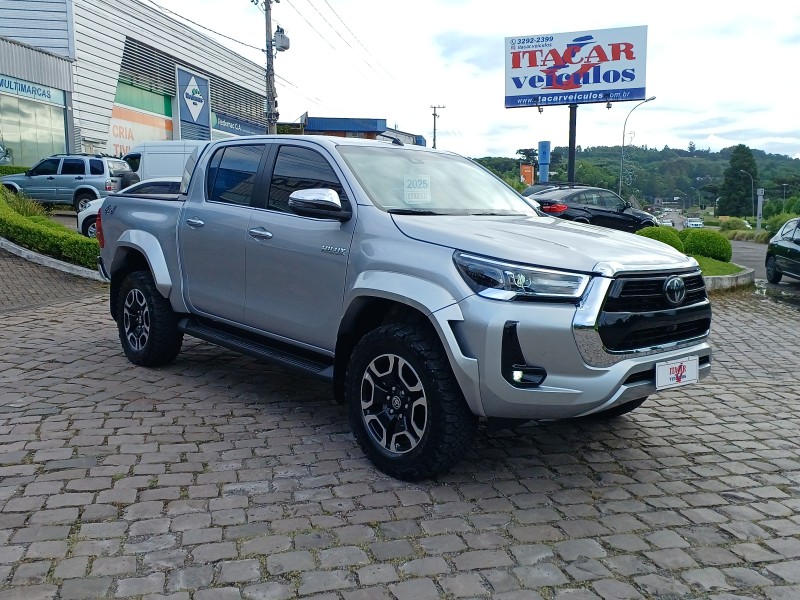 hilux 2.8 srx 4x4 cd 16v diesel 4p automatico 2025 flores da cunha