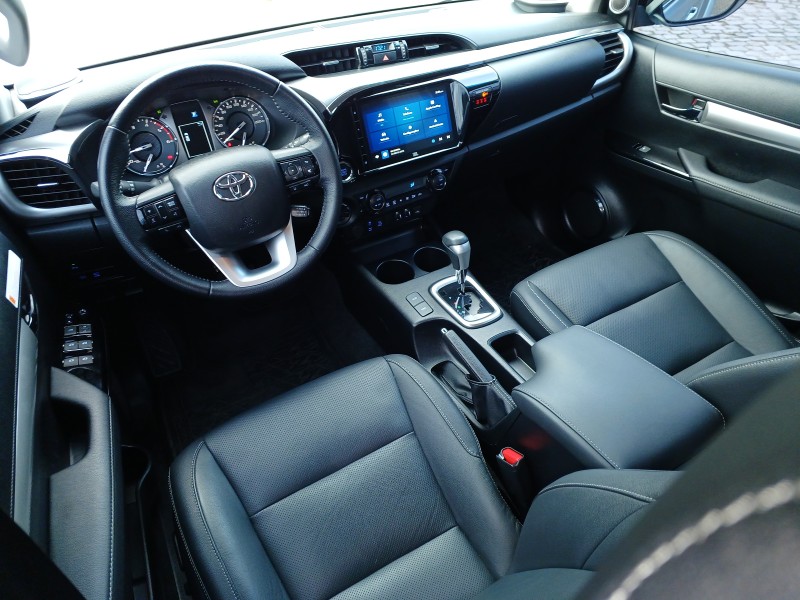 HILUX 2.8 SRX 4X4 CD 16V DIESEL 4P AUTOMÁTICO - 2025 - FLORES DA CUNHA