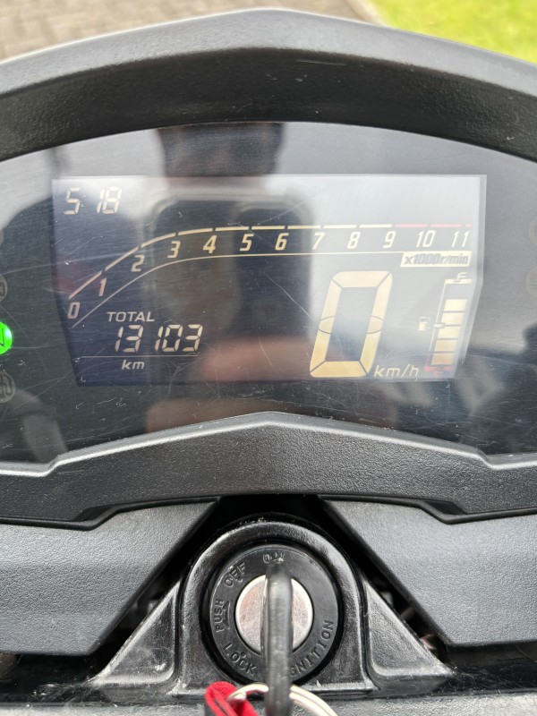 CB 250F TWISTER CBS - 2022 - FELIZ