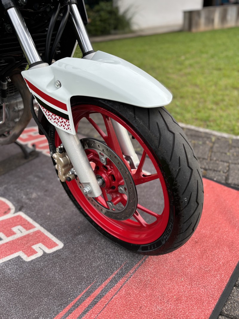 CB 250F TWISTER CBS - 2022 - FELIZ