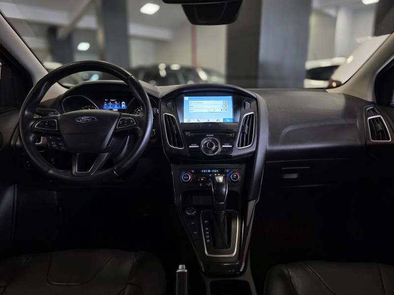 FOCUS 2.0 TITANIUM PLUS 16V FLEX 4P AUTOMÁTICO - 2017 - CAXIAS DO SUL