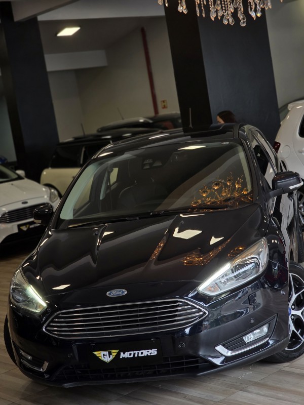 FOCUS 2.0 TITANIUM PLUS 16V FLEX 4P AUTOMÁTICO - 2017 - CAXIAS DO SUL
