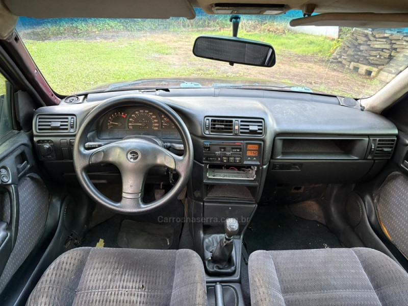 VECTRA 2.0 MPFI GLS 8V GASOLINA 4P MANUAL - 1995 - PORTãO