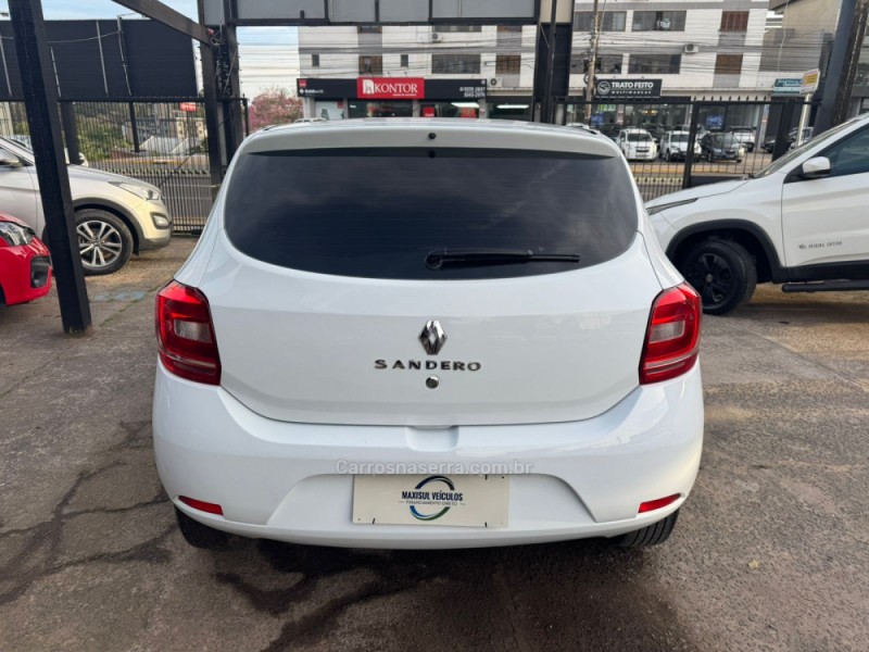 SANDERO 1.0 AUTHENTIQUE 12V FLEX 4P MANUAL - 2018 - GRAVATAí