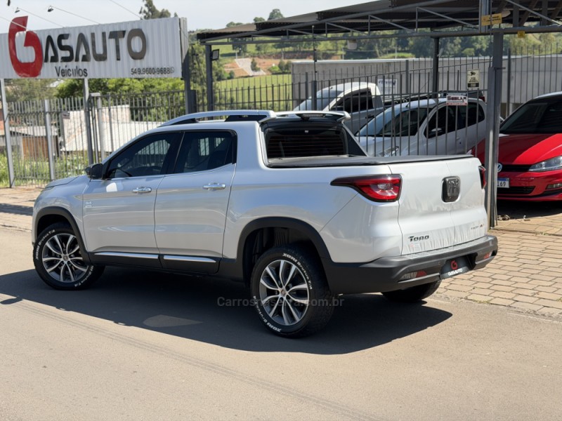 TORO 2.0 16V TURBO DIESEL VOLCANO AT9 4X4 AUTOMÁTICO - 2019 - NOVA PRATA