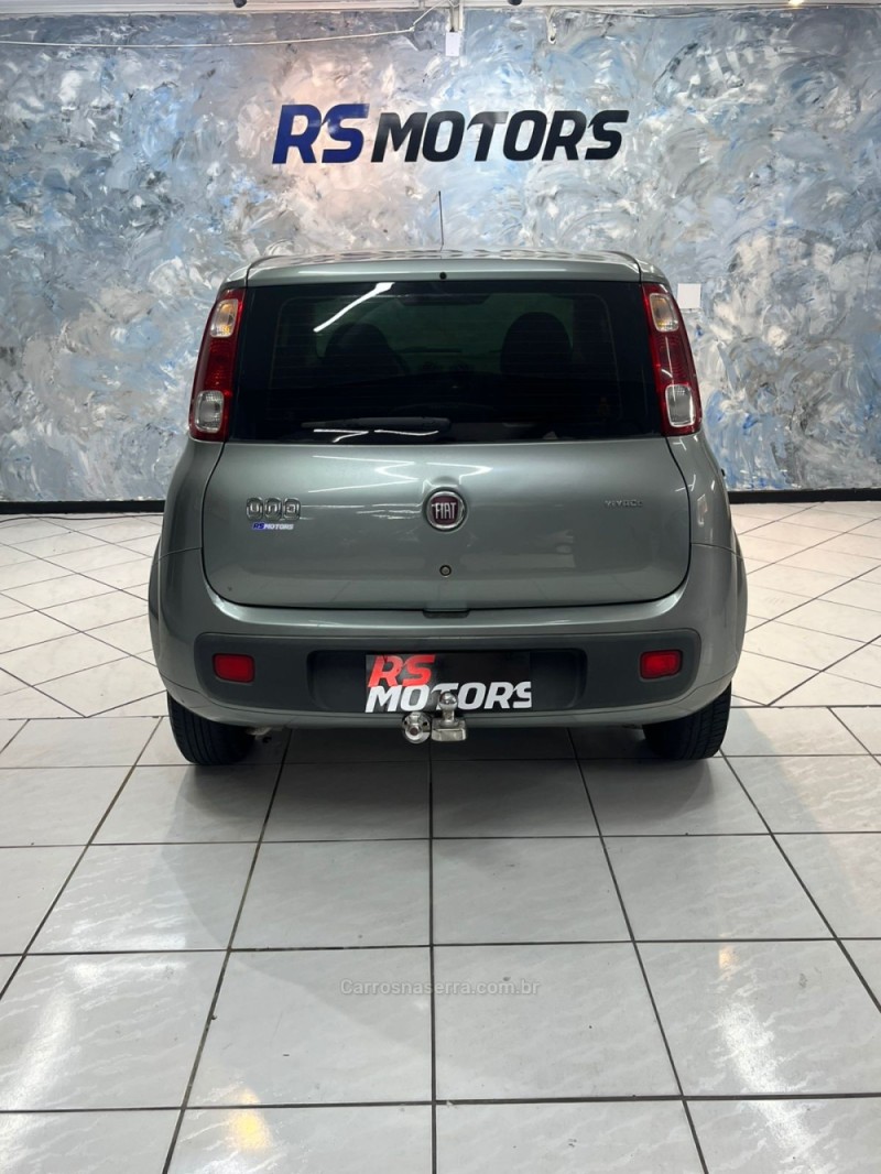 UNO 1.0 EVO VIVACE 8V FLEX 4P MANUAL - 2012 - CAXIAS DO SUL