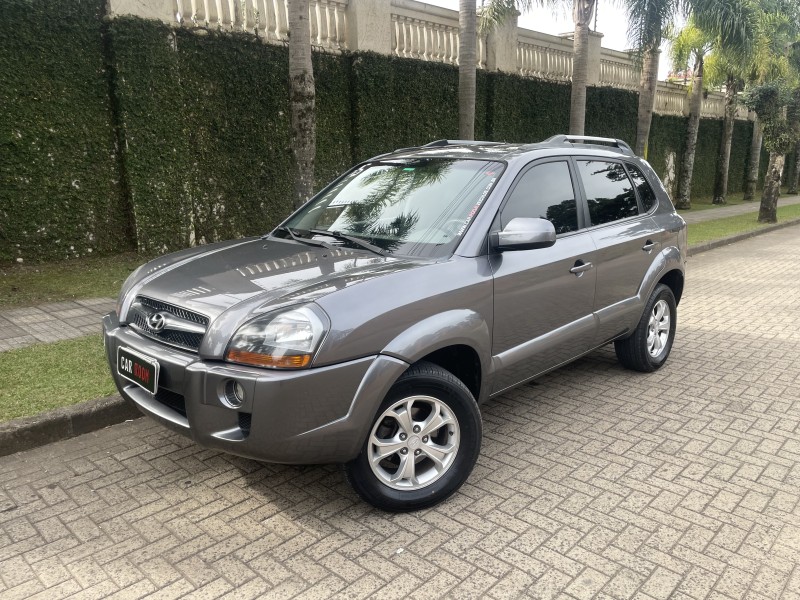 tucson 2.0 mpfi gls 16v 143cv 2wd flex 4p automatico 2015 caxias do sul