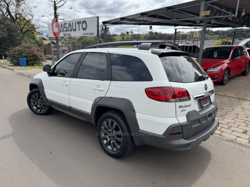 PALIO 1.8 MPI ADVENTURE LOCKER WEEKEND 8V FLEX 4P MANUAL - 2013 - NOVA PRATA