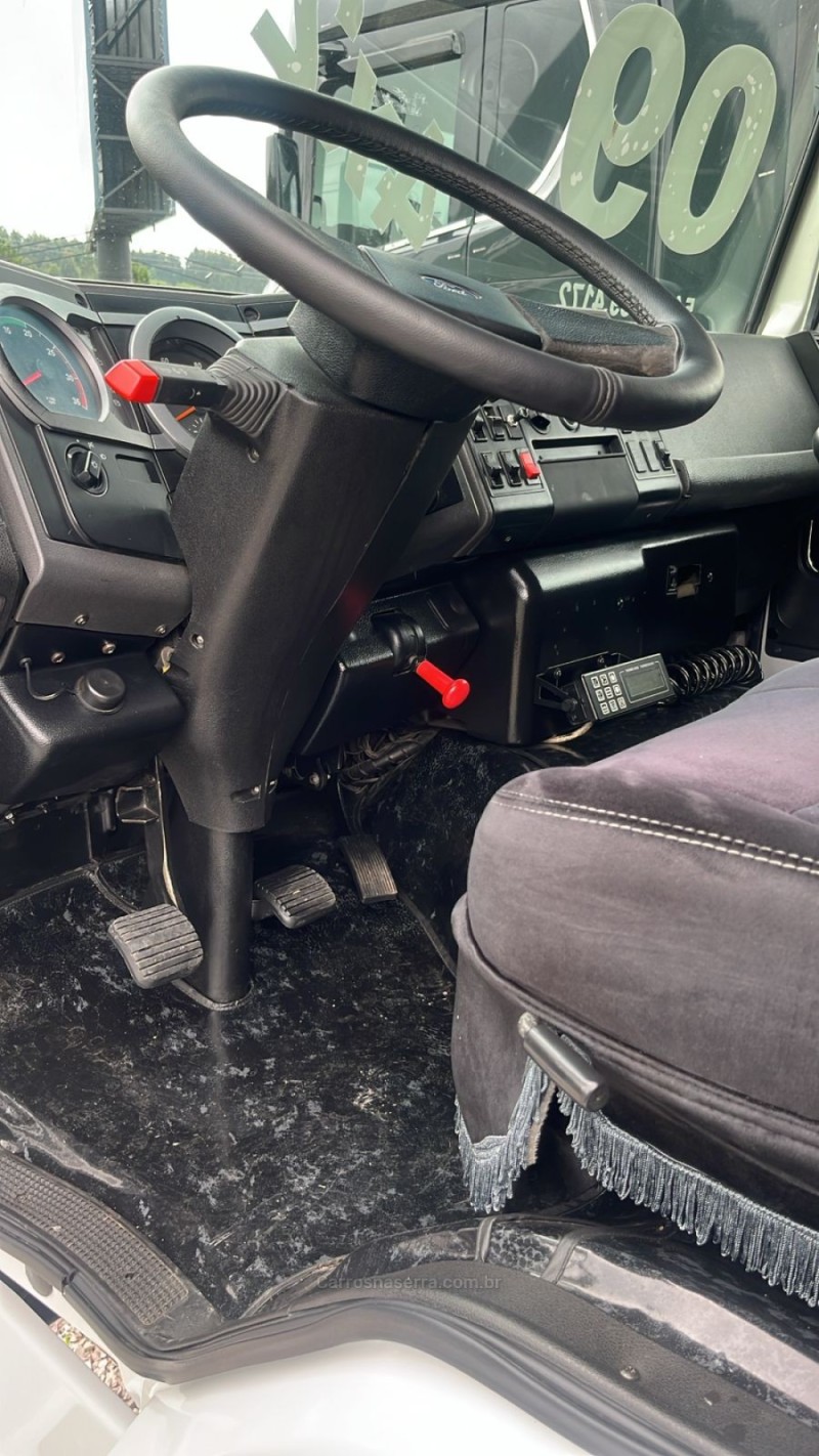 CARGO 815  - 2009 - FARROUPILHA