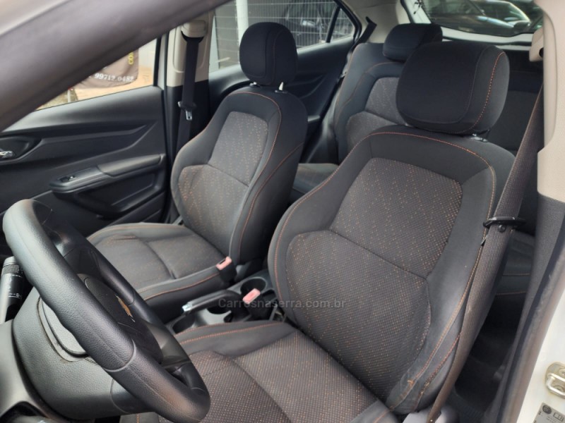 ONIX 1.0 LT 12V FLEX 4P MANUAL - 2014 - VACARIA