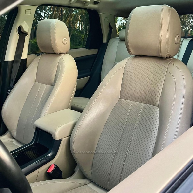 DISCOVERY SPORT 2.0 16V P240 HSE BITURBO FLEX 4P AUTOMÁTICO - 2018 - NOVO HAMBURGO