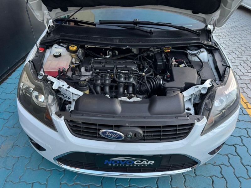FOCUS 2.0 TITANIUM HATCH 16V FLEX 4P MANUAL - 2011 - ESTâNCIA VELHA