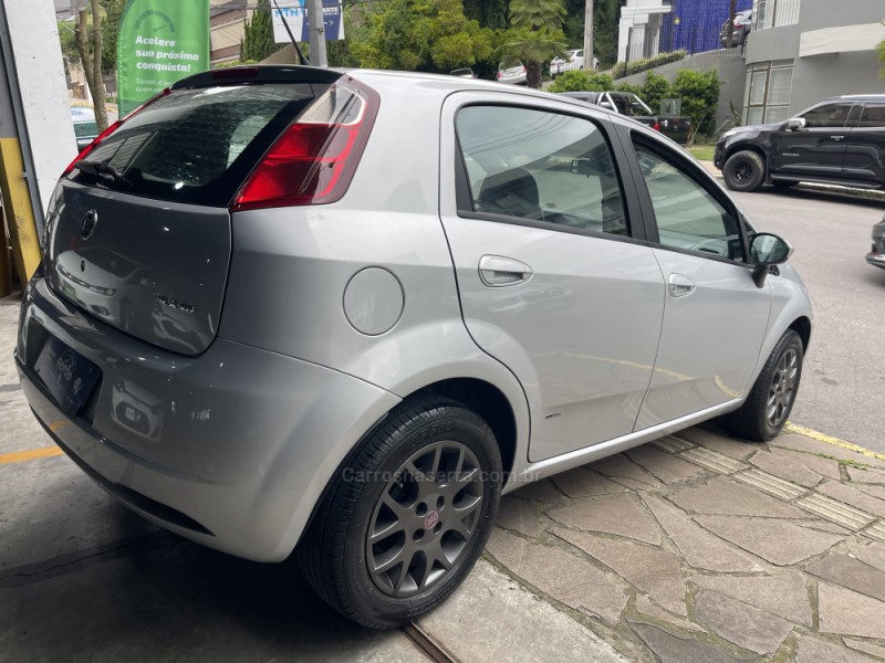 PUNTO 1.8 HLX 8V FLEX 4P MANUAL - 2010 - BENTO GONçALVES