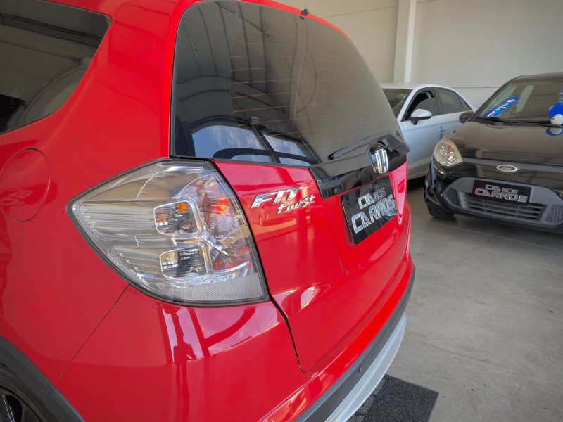 FIT 1.5 TWIST 16V FLEX 4P AUTOMÁTICO - 2014 - LAJEADO