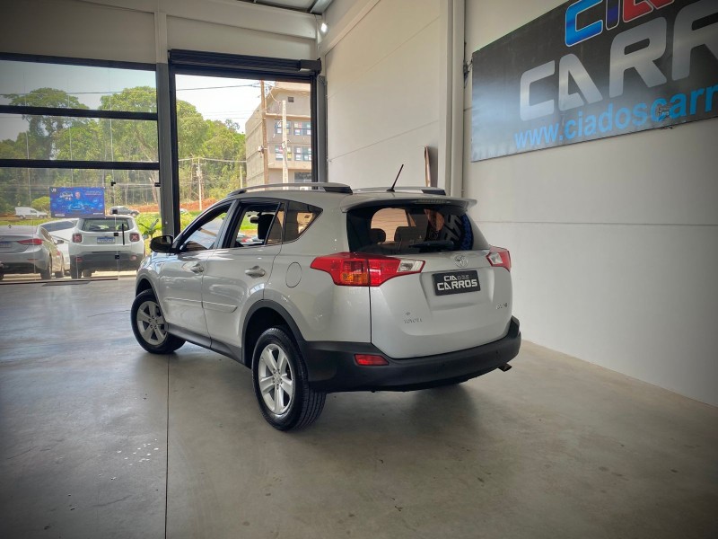RAV4 2.0 4X2 16V GASOLINA 4P AUTOMÁTICO - 2014 - LAJEADO