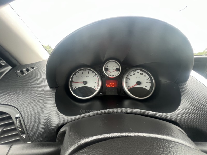 207 1.4 ACTIVE 8V FLEX 4P MANUAL - 2014 - ANTôNIO PRADO