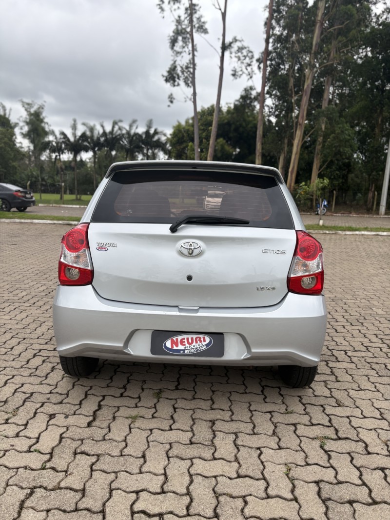 ETIOS 1.5 XS 16V FLEX 4P MANUAL - 2018 - LAJEADO