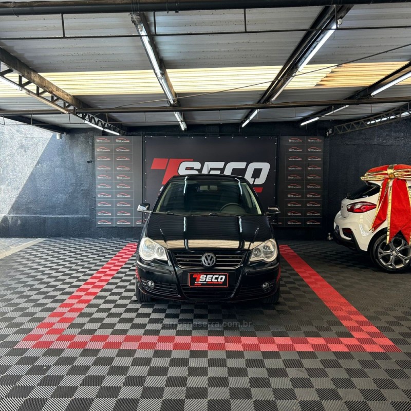 POLO 1.6 MI 8V FLEX 4P MANUAL - 2009 - PASSO FUNDO
