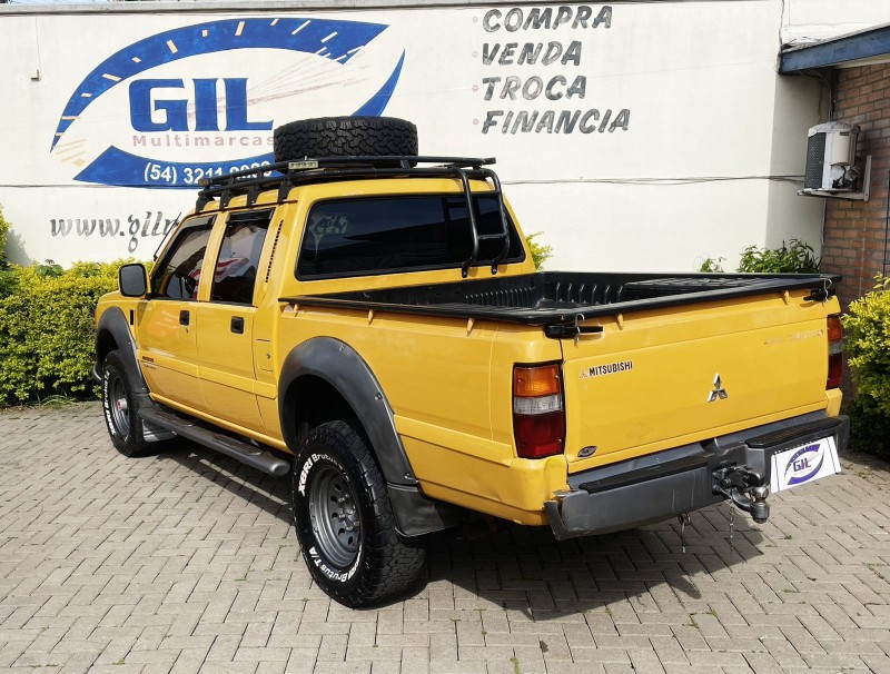 L200 SAVANA 2.5 4X4 CD 8V TURBO DIESEL 4P MANUAL - 2006 - CAXIAS DO SUL