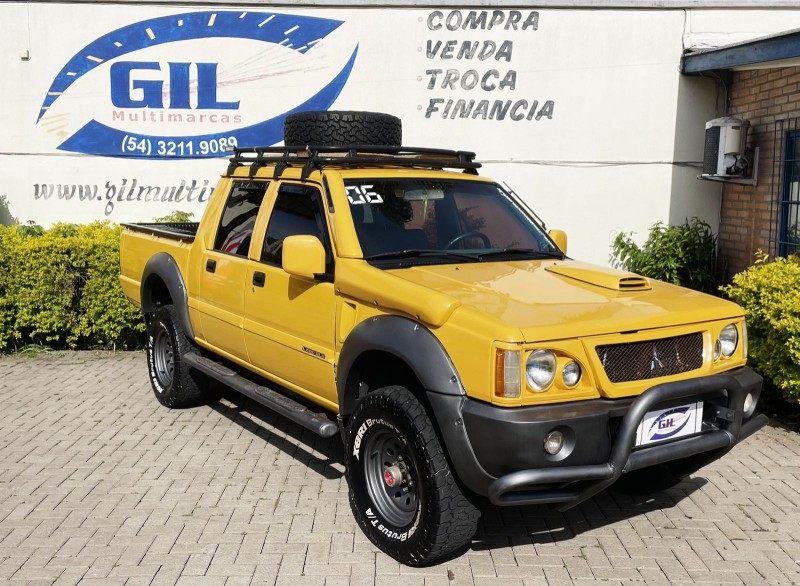 L200 SAVANA 2.5 4X4 CD 8V TURBO DIESEL 4P MANUAL - 2006 - CAXIAS DO SUL