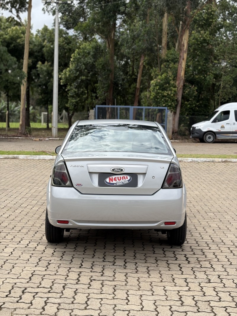 FIESTA 1.6 SE SEDAN 16V FLEX 4P MANUAL - 2014 - LAJEADO