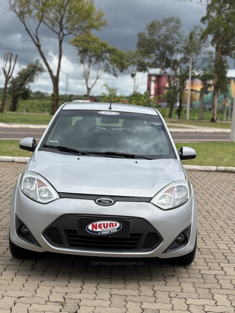 FIESTA 1.6 SE SEDAN 16V FLEX 4P MANUAL - 2014 - LAJEADO