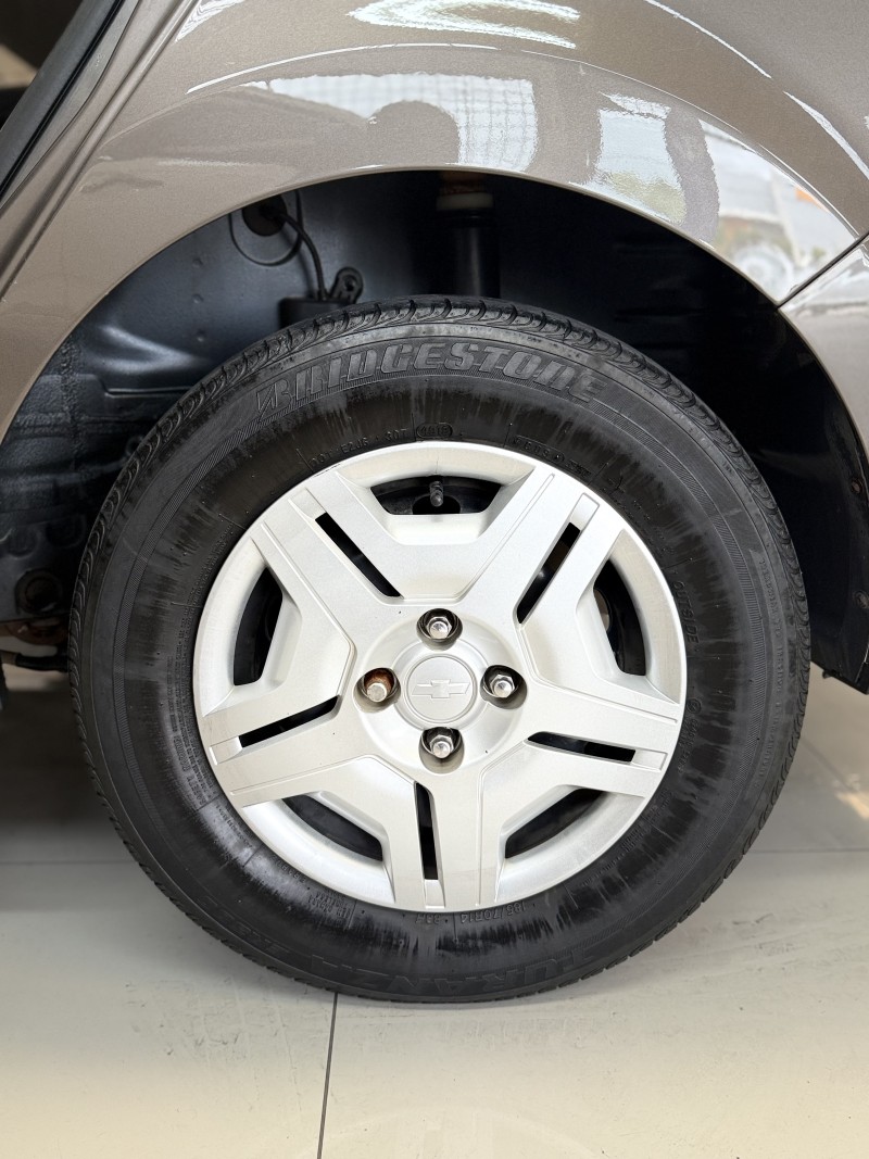 PRISMA 1.0 MPFI LT 8V FLEX 4P MANUAL - 2013 - CAXIAS DO SUL