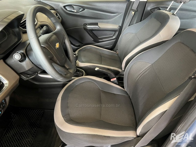 PRISMA 1.4 MPFI LT 8V FLEX 4P MANUAL - 2015 - SAPIRANGA