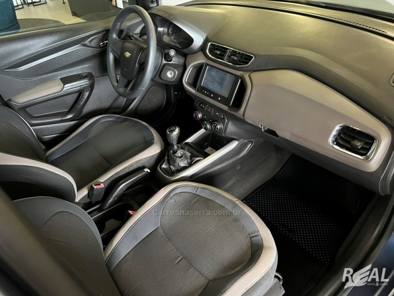 PRISMA 1.4 MPFI LT 8V FLEX 4P MANUAL - 2015 - SAPIRANGA