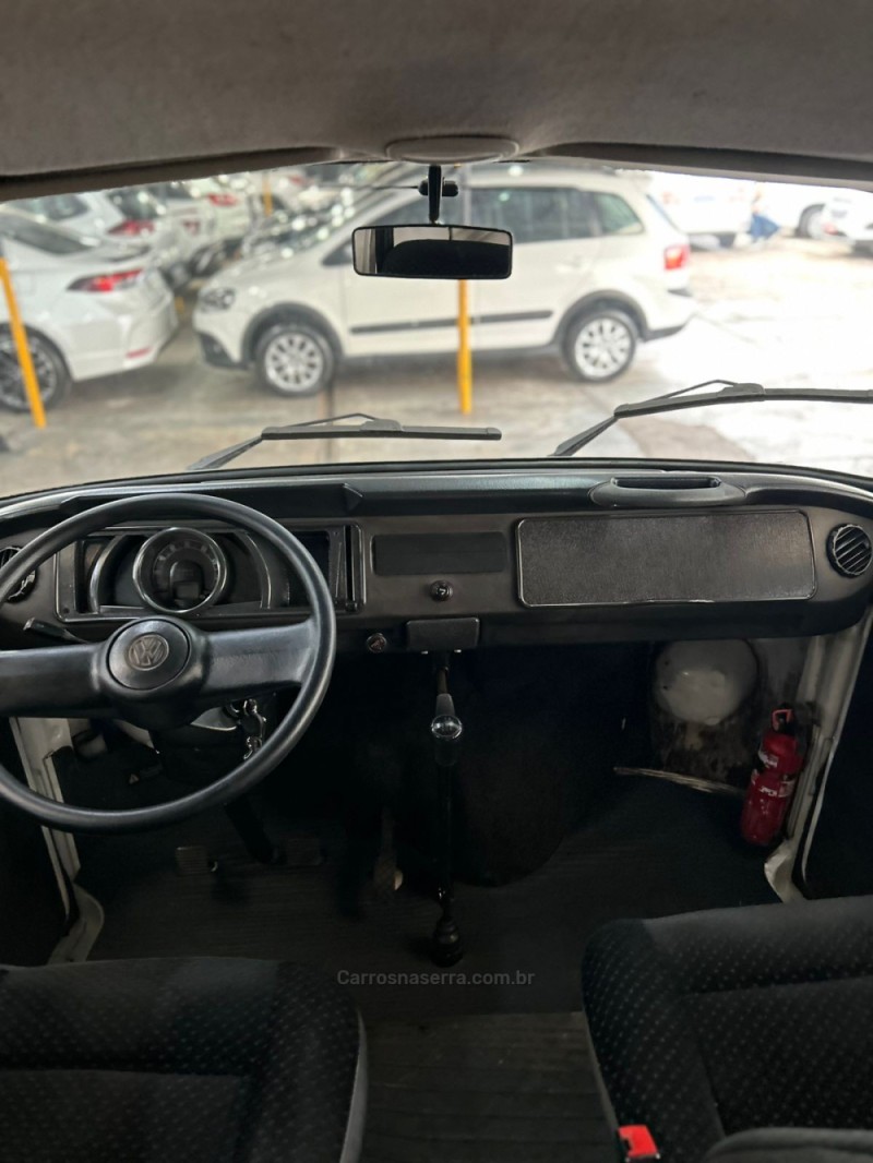 KOMBI 1.4 MI FURGÃO 8V FLEX 3P MANUAL - 2014 - PASSO FUNDO